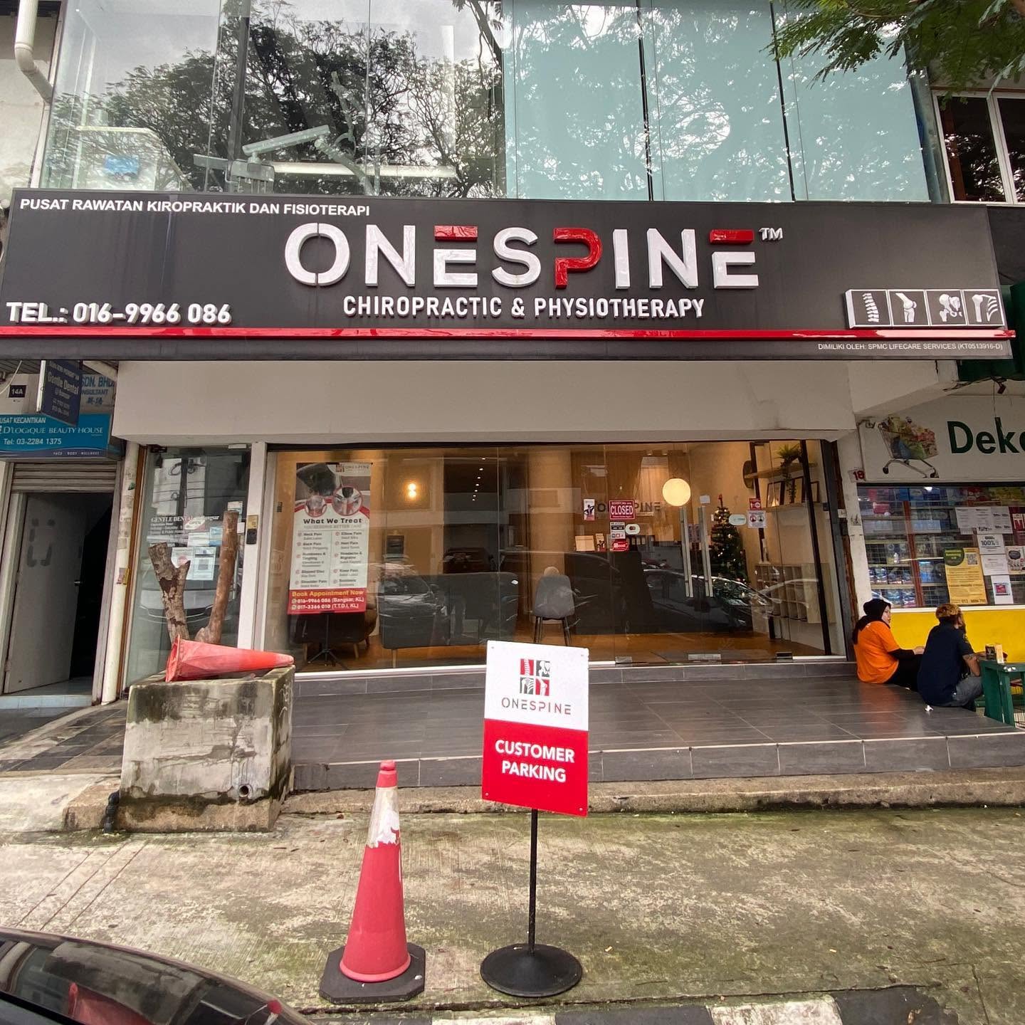 One Spine Chiropractic and Physiotherapy clinic environment